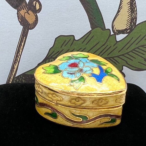 Yellow Cloisonné Hinged Heart Pill Box - Picture 1 of 5